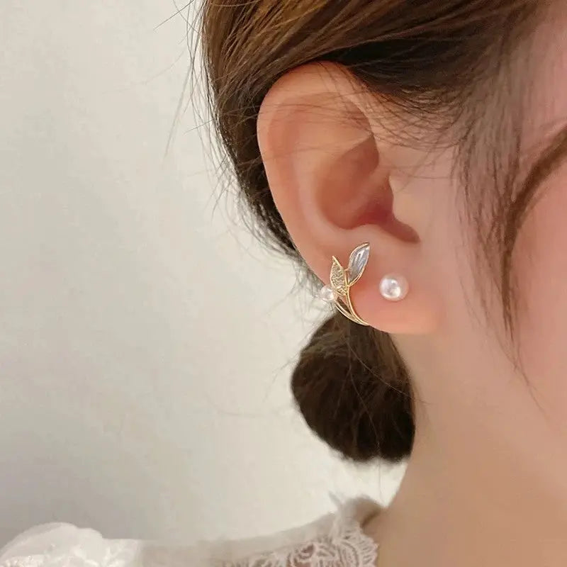 Korean Vintage Pearl Crystal Earrings For Women Jewelry High-class Luxury Zircon Flower Butterfly Leaf Women's Stud Earrings Classicenvision