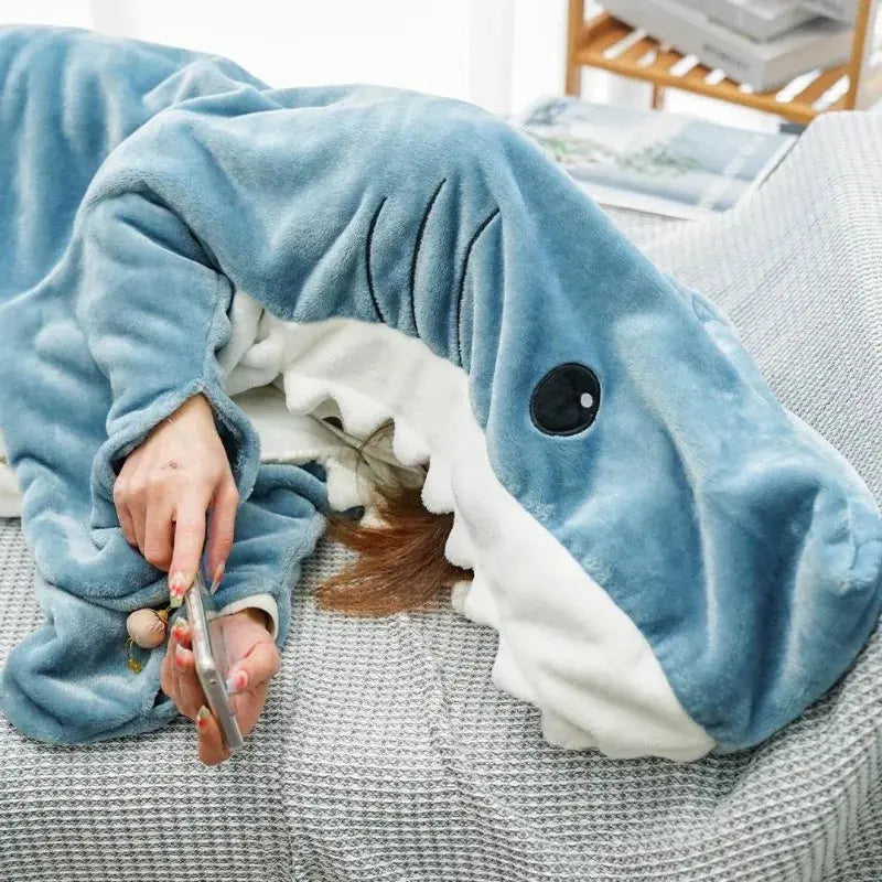 Hooded Shark Blanket - Classicenvision